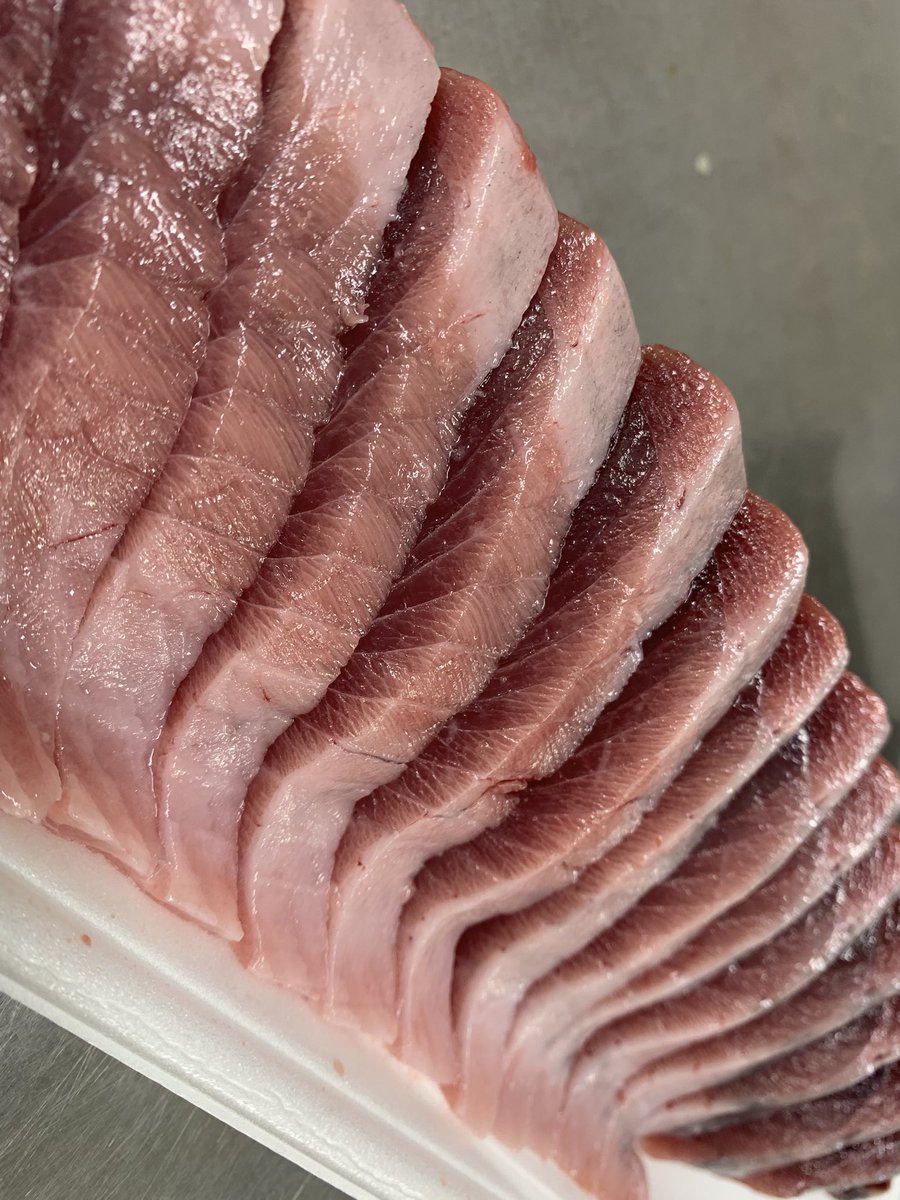 skanayaneko's tweet photo. 釣り鰹3キロ物、、、シーズン到来👍‼️ https://t.co/dUndX9Ush7