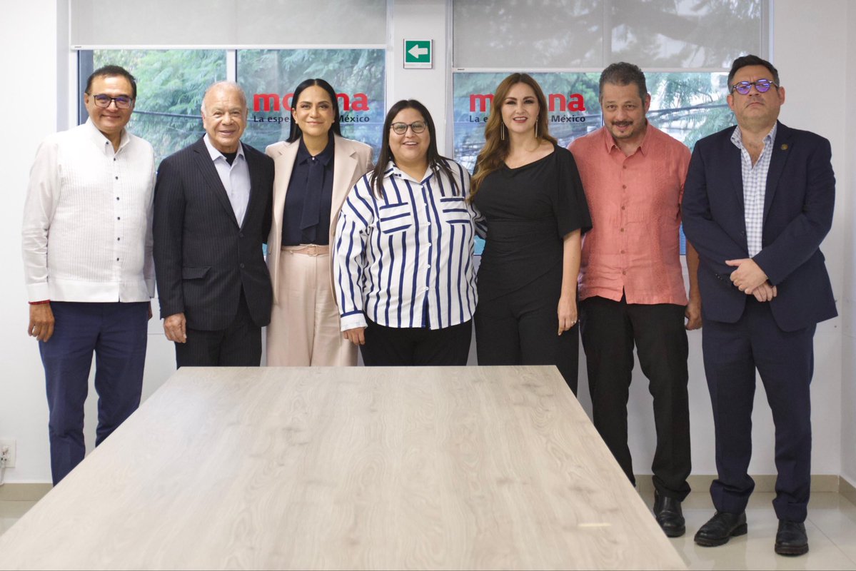A_MontielR's tweet photo. Nos reunimos con la dirigencia nacional del @PTnacionalMx, encabezada por el profesor @AlbertoAnayaGt.

La unidad ha sido y seguirá siendo nuestra fuerza. Compartimos una historia de lucha y un mismo compromiso con la transformación de México. Unidos hemos hecho historia y unidos seguiremos avanzando.

#UnidosPorLaTransformación