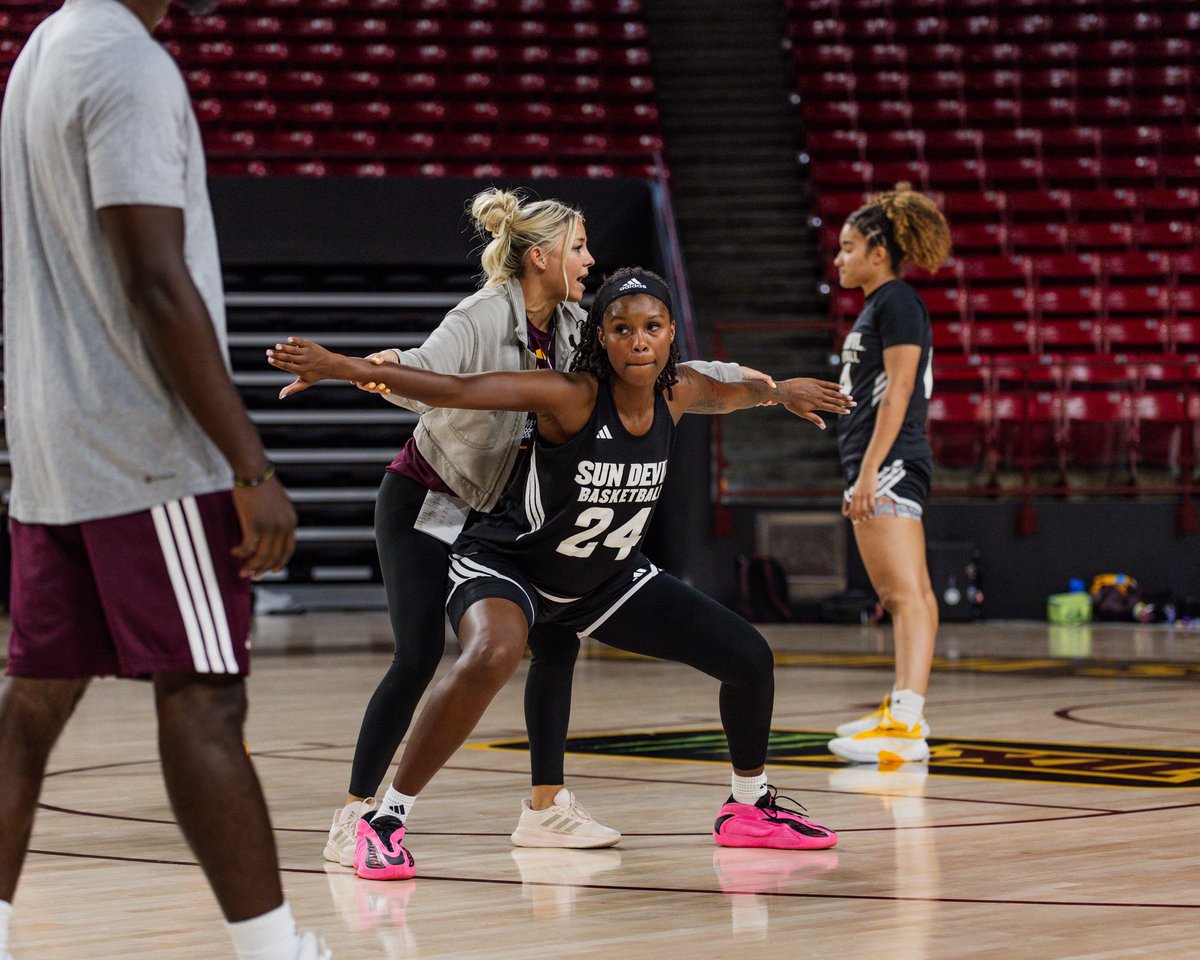 SunDevilWBB's tweet photo. Locked in on defense 😤 https://t.co/oaM4GLrux2