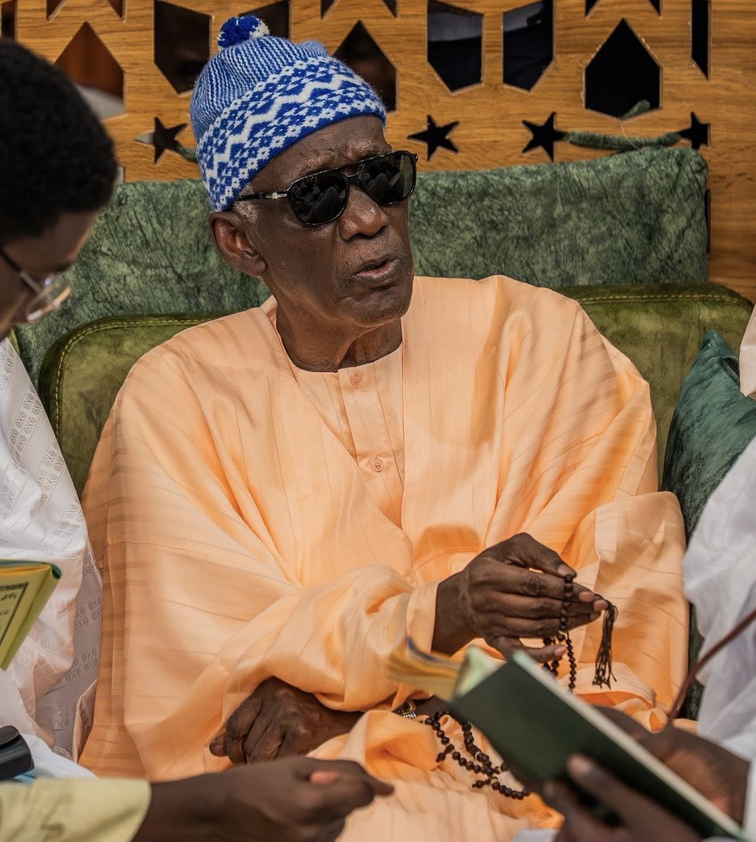 1talibe_cheikh's tweet photo. Joyeux anniversaire notre Papa National 
Serign Babacar SY Abdou 
Goud fane ak wer 

Fatiha, Salatal Fatih 🤍🤲🏿 https://t.co/2W1aoK4kcF