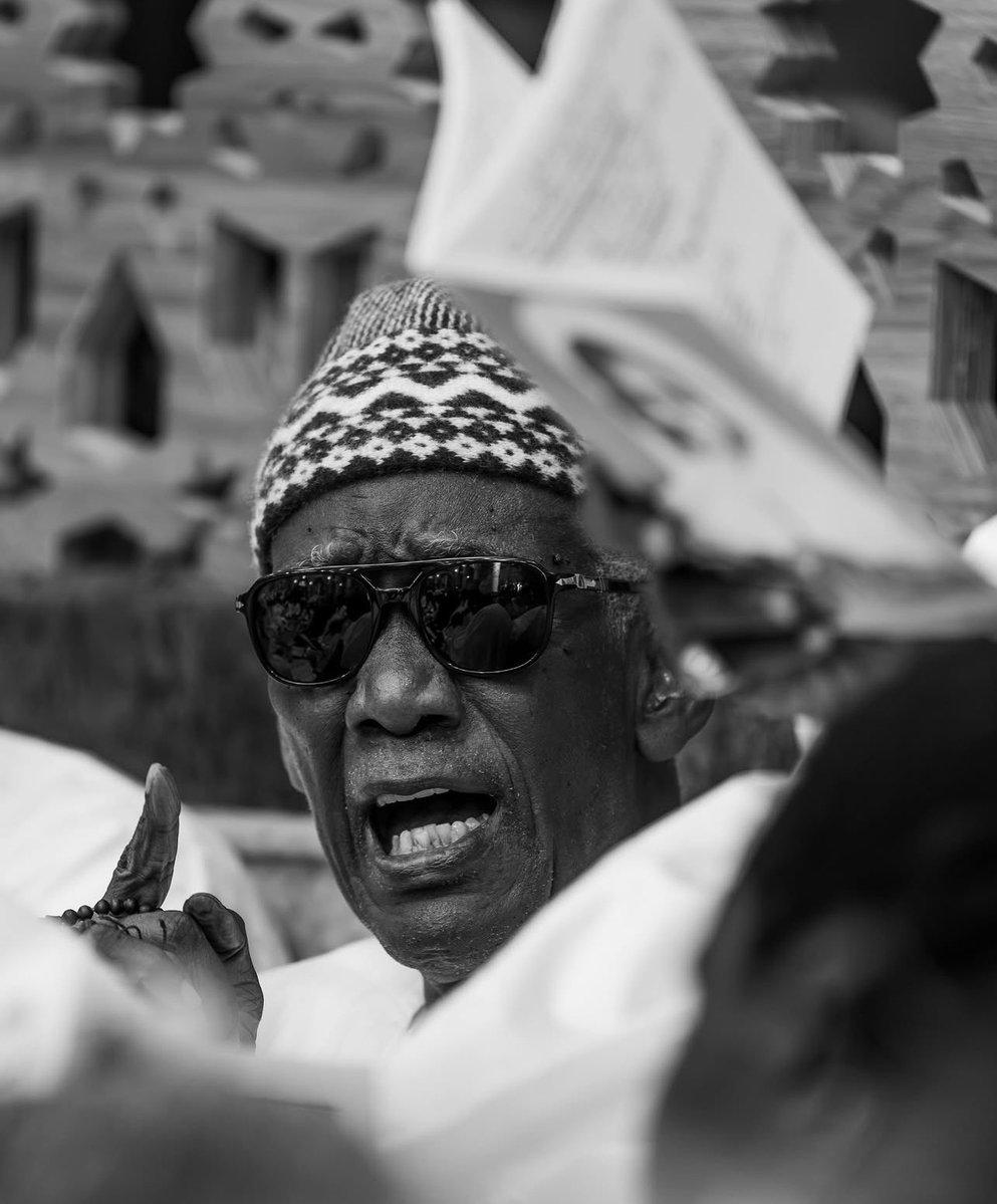 1talibe_cheikh's tweet photo. Joyeux anniversaire notre Papa National 
Serign Babacar SY Abdou 
Goud fane ak wer 

Fatiha, Salatal Fatih 🤍🤲🏿 https://t.co/2W1aoK4kcF