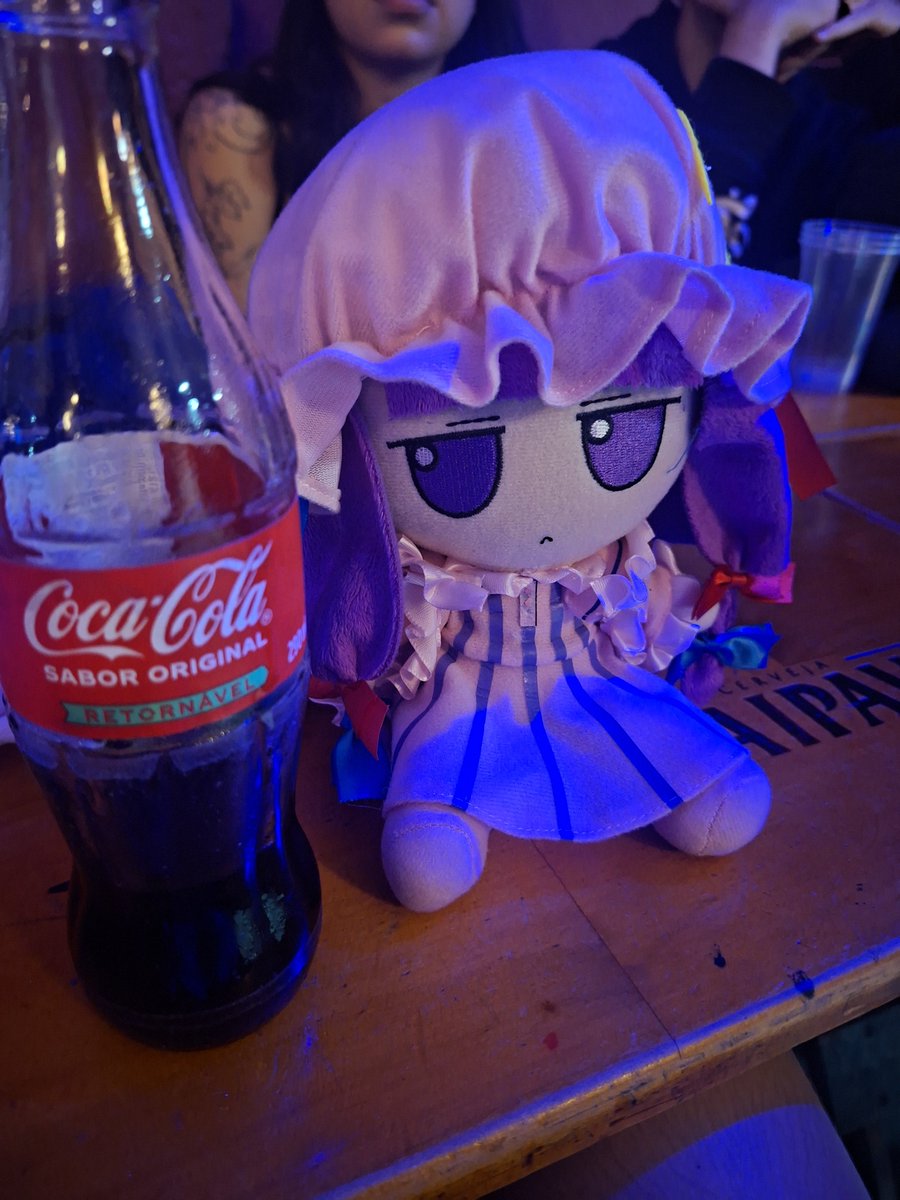 nanaremover's tweet photo. raichu e patchouli knowledge marcando presenca no 📍bar da marlene https://t.co/EjDn8Hs0Fj