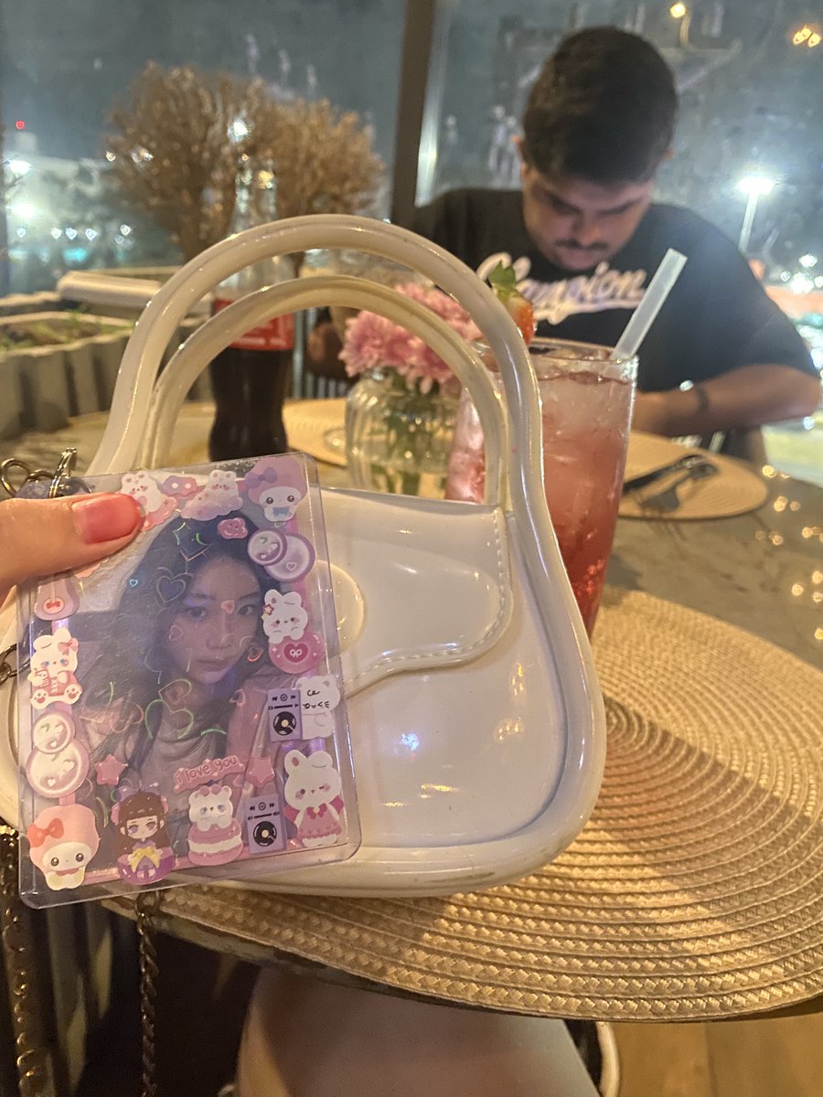 crisshaejun's tweet photo. Levando a Wonhee pra passear https://t.co/gRlvhHBICT