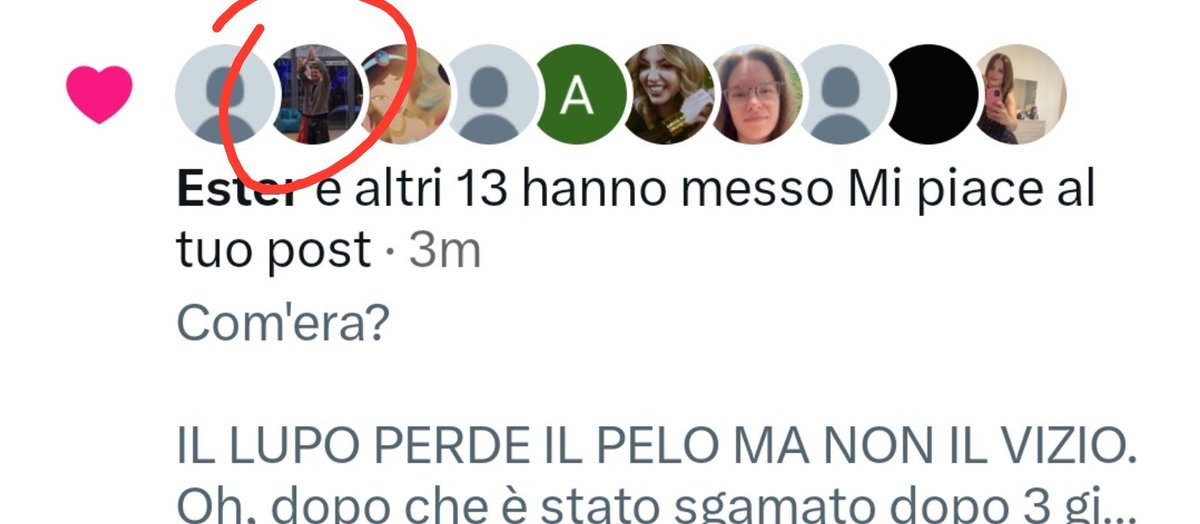 hello90890's tweet photo. L'uomo d'altri tempi conferma così ormai non ha piu le battute pronte 😁😁⚰️⚰️ ma che ridicolo 
#relu #renaters https://t.co/ZKiJsxJeEa
