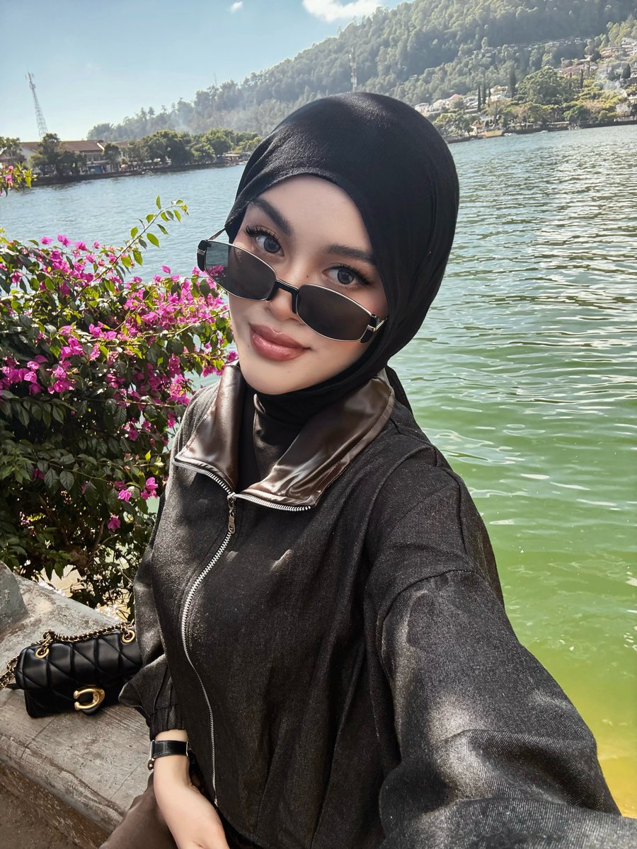 Nora75ini's tweet photo. #FashionModel #Modeling #FashionStyle #Beauty #Lifestyle https://t.co/cL4rIVV4Ax