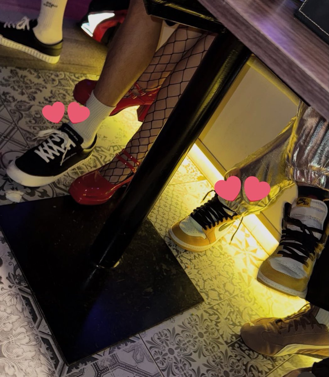 pocket1221's tweet photo. ぬにゅうの編みタイツナース姿の全容が明かされないまま２年が経とうとしてて誠に遺憾です https://t.co/dDwfBlPqeZ