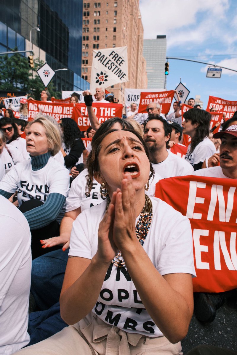 nycDSA's tweet photo. Our members &amp; electeds proudly protesting the Israeli genocide today during Netanyahu’s address to the UN, joining hundreds to tell our government NO MORE spending billions on bombs &amp; giving war criminals a platform to speak.

As @DarializaforNY says, it’s BABIES NOT BOMBS. https://t.co/GTP2aJEG2s