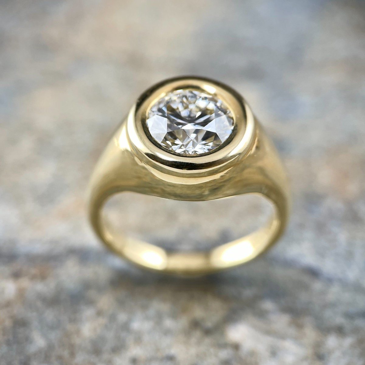 BluKatDesign's tweet photo. Check out our Diamond Rings in our new Shopify store! https://t.co/ZJCVYL7a57 #madeinUSA #handcraftedjewelry #seattlejewelry #seattlemade https://t.co/xwzR2pUvHB