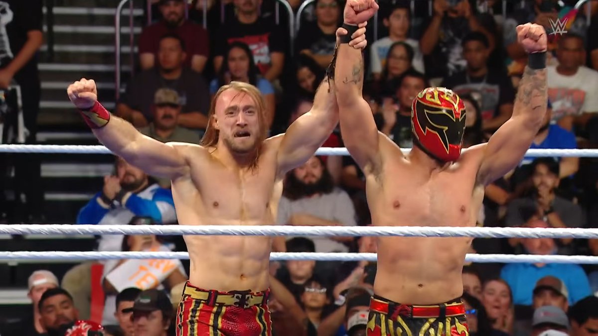 FalseFinishHQ's tweet photo. Fraxiom defeat Aero Star and Laredo Kid #WWEMainEvent https://t.co/n1Kf0Htmyv