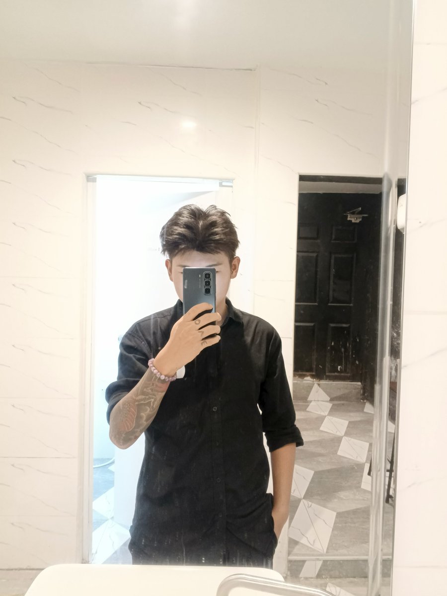 BankPJhl's tweet photo. ผมไม่ได้รับงานหรื���งานขายบริการนะครับ
ผมรับเเค่งานNนะค้าบ https://t.co/NLjA9dIc8c