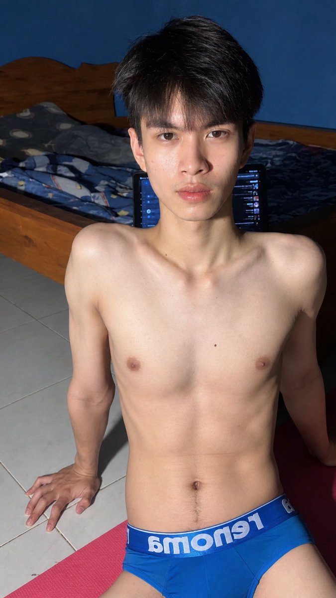 Helloumy4's tweet photo. ចងអត💦 https://t.co/T4LOQevKju