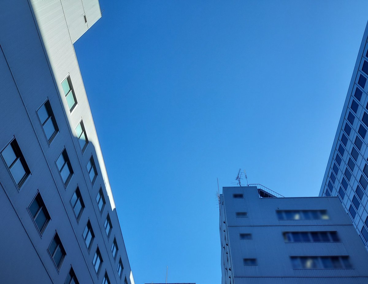 Frencel_ns's tweet photo. おはようございます！2号です！
#札幌 は、晴れ🌤️

最高20℃／最低10℃🌡️
日中は暖かくなりますが、朝晩はひんやり🥶
体が冷えないよう、羽織もので対策を🧥

金曜日🍖
予報を確認！体調を整えましょう🍀✨

#企業公式が朝の挨拶を言い合う
#企業公式が毎朝地元の天気を言い合う
#企業公式相互フォロー https://t.co/pbgTFdf4QR