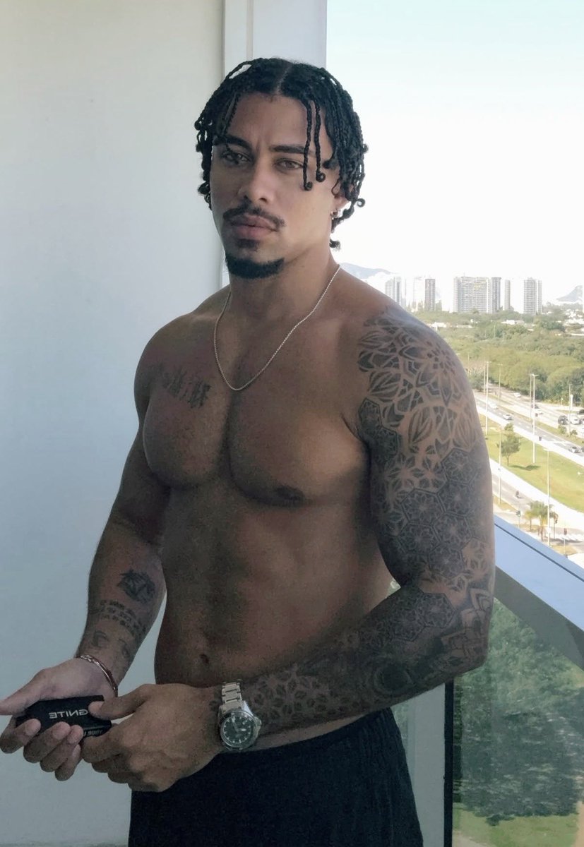 matureluv1's tweet photo. “I was minding my business. Mostly.” https://t.co/Mi5T6pREsS