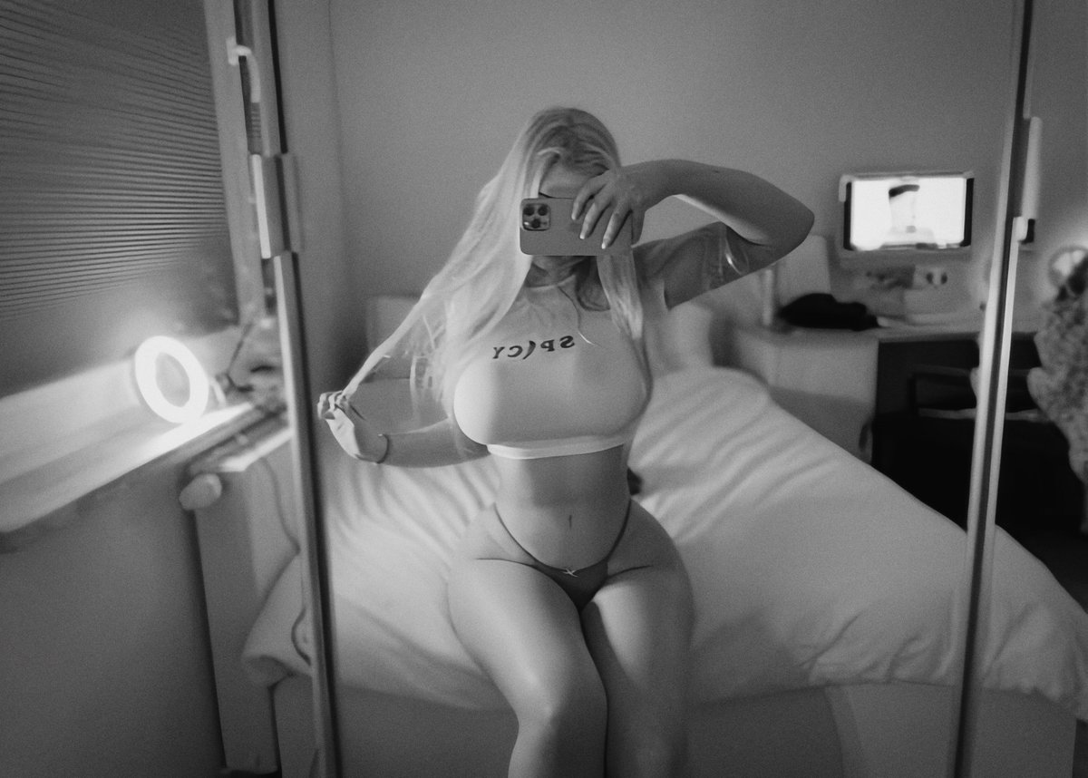 couldsol's tweet photo. ㅤㅤㅤㅤ
ㅤㅤ ㅤㅤ────────────────
ㅤㅤㅤㅤ
ㅤㅤㅤㅤpampered  dollie,  jumper  
ㅤㅤㅤㅤbunnie,  bruises  and  pink  
ㅤㅤㅤㅤskin,  taboo  plots  without  
ㅤㅤㅤㅤlimits.ㅤ     23 y/o  ㅤ|ㅤ  🇨🇱
ㅤㅤㅤㅤㅤㅤ https://t.co/3W2he85yGN