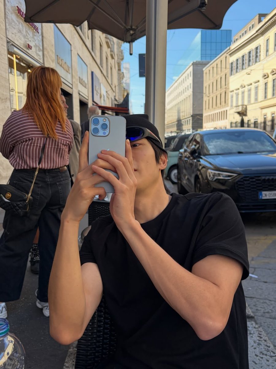 jjaehyunTH's tweet photo. _jeongjaehyun Instagram

🍽️
#Prada #PradaSS27 #PradaSS27xJaehyun @Prada https://t.co/Bu4KsFjJGn