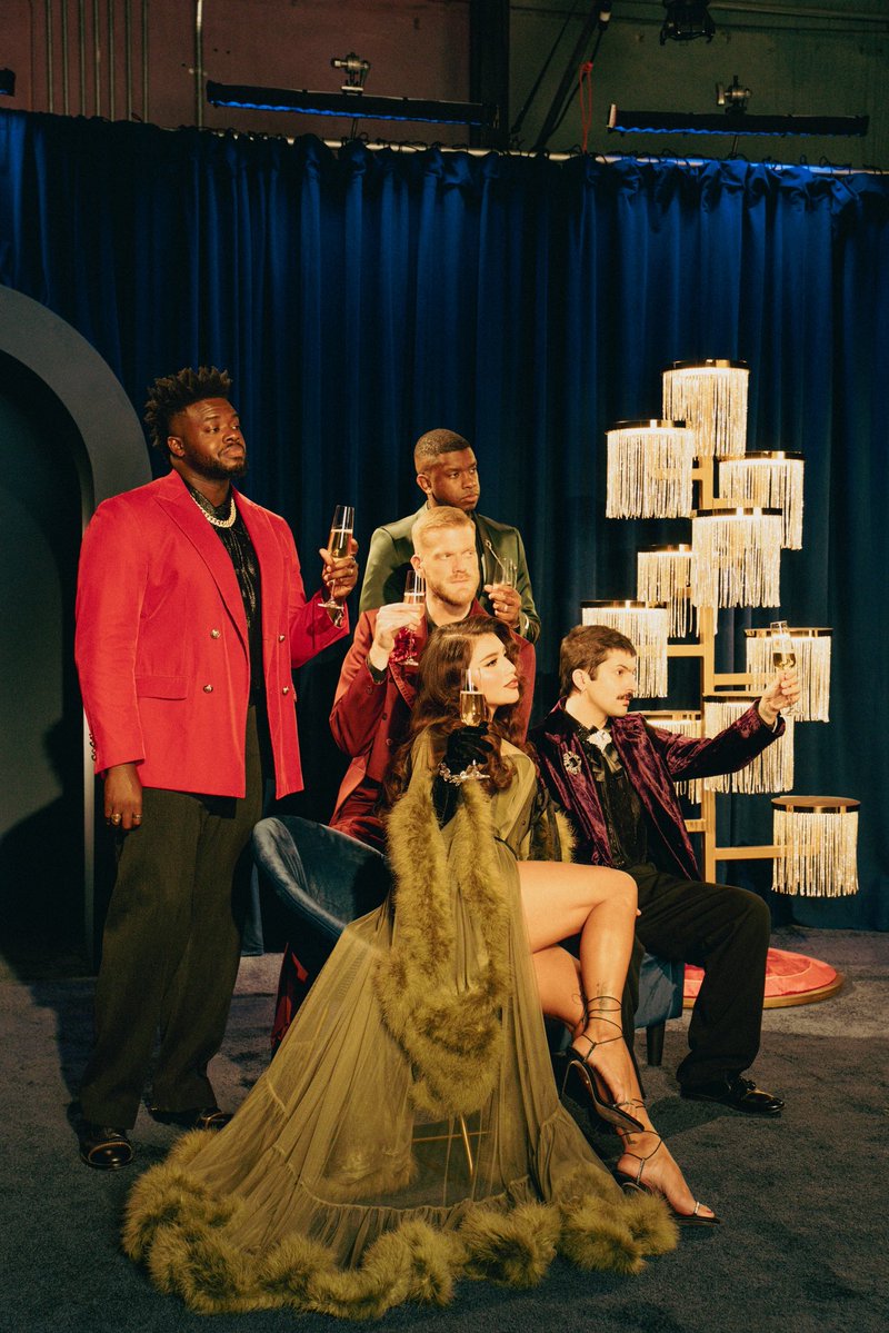 PTXofficial's tweet photo. BELIEVE ✨ OUT NOW

Our version of “Believe” from The Polar Express is OUT NOW! This song has always brought back so many childhood memories, and it’s been on our list to cover forever. ❤️

Listen now + pre-order CHRISTMAS IN THE CITY (DELUXE), out OCT 30TH! https://t.co/kXfIwDOGCV #ChristmasInTheCity