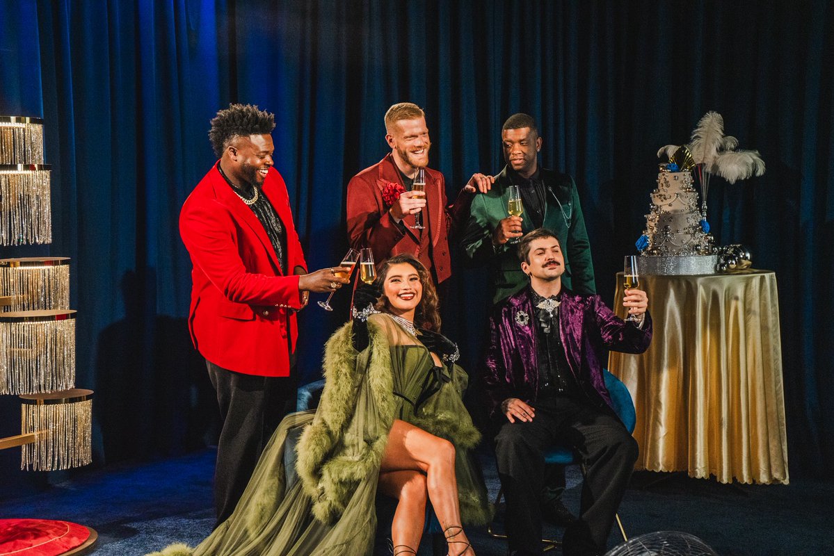 PTXofficial's tweet photo. BELIEVE ✨ OUT NOW

Our version of “Believe” from The Polar Express is OUT NOW! This song has always brought back so many childhood memories, and it’s been on our list to cover forever. ❤️

Listen now + pre-order CHRISTMAS IN THE CITY (DELUXE), out OCT 30TH! https://t.co/kXfIwDOGCV #ChristmasInTheCity