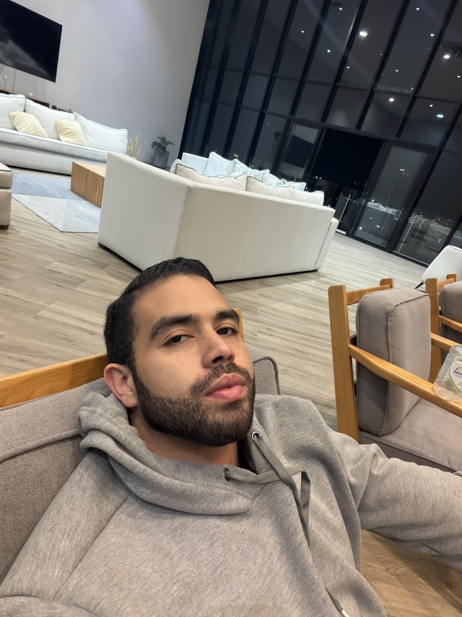 Jorgebadillo009's tweet photo. Sep🧿 https://t.co/Pg6QYQFi4Y