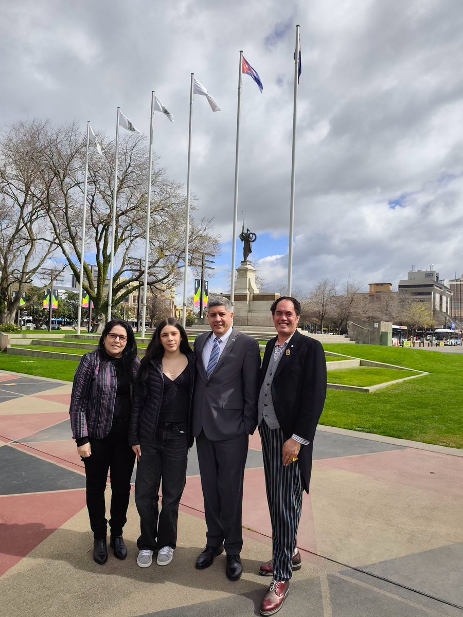 LuisMorejonR's tweet photo. 🇨🇺🇳🇿 Hoy me despedí del Arts, Culture and Heritage Committee de Palmerston North tras 3 años en Aotearoa.
Gracias al alcalde Grant Smith y a toda la comunidad por una amistad que trasciende la diplomacia.
He tangata. He tangata. He tangata. ❤️
#Cuba #PalmerstonNorth https://t.co/LRRuMTtCwa