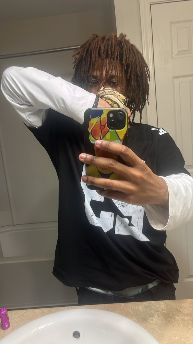 Dude27Snake's tweet photo. #yn #teen #teenage #dreadhead #snakes #smoke https://t.co/3cAosByMvp