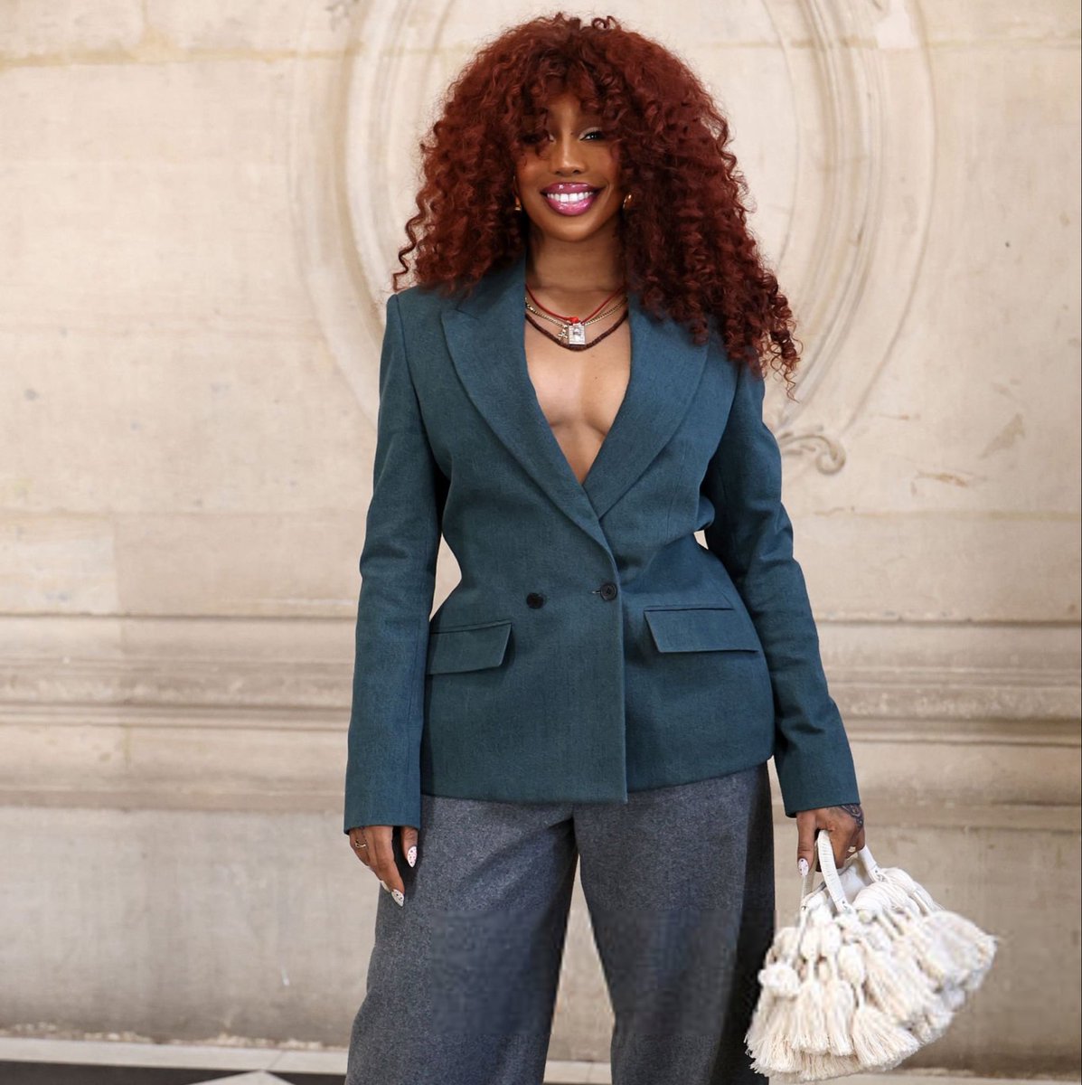 szaupdatesbr's tweet photo. SZA será homenageada pelo New Jersey Hall Of Fame.

SZA foi anunciada nesta quinta-feira (24) como uma das novas personalidades a integrar o New Jersey Hall of Fame. 

Criada em Maplewood, SZA foi homenageada pelo seu impacto na música e pela ligação ao estado de Nova Jersey https://t.co/N41bRkJioX
