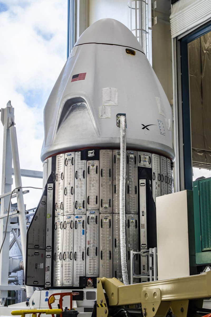 SpaceX's tweet photo. Dragon arrives at pad 40 ahead of the upcoming Crew-13 launch to the @Space_Station → https://t.co/l8scSzMfaO https://t.co/yJCF6Ao4q1