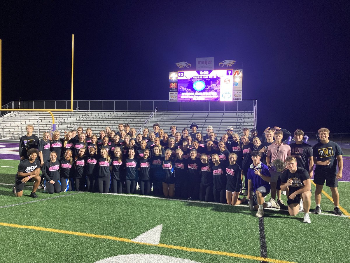 avoneagles's tweet photo. We had a great homecoming parade followed by our annual powder puff game. The 2027 Seniors took it home tonight 13-7 over the Juniors 🦅 https://t.co/rBCCb7Vyk8