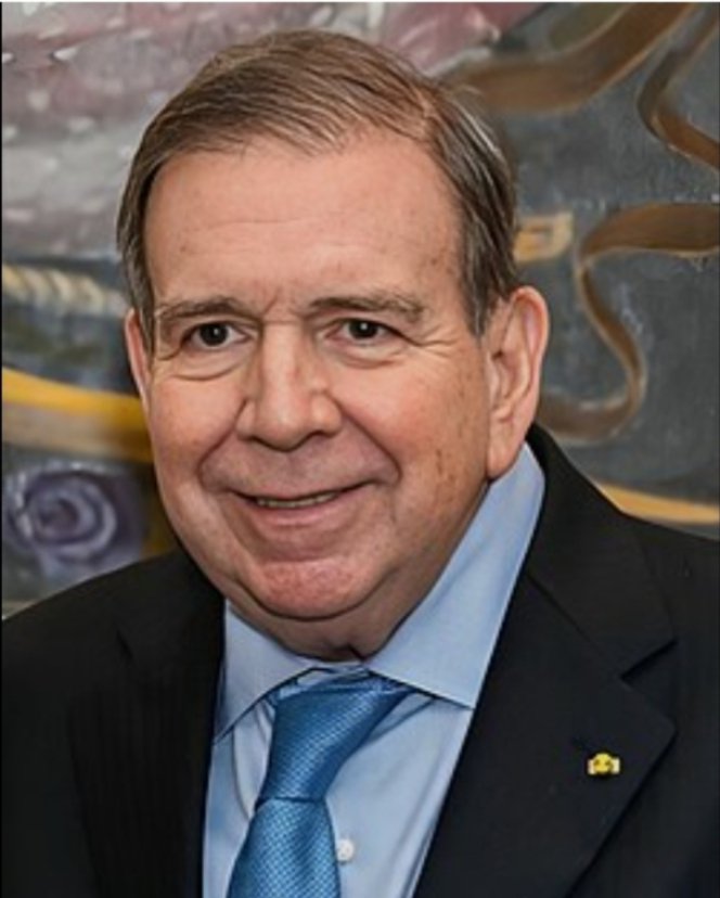Nelsonosun59198's tweet photo. Yo hubiese sido Edmundo González, hubiese echado el resto. Me van a robar las elecciónes? Voy a mostrarle al mundo ese robo descarado. Convoco una rueda de prensa y muestro las actas reales q me dan el triunfo. Luego las llevo al TSJ. Listo. Quién queda mal? Ahhh. Xq no lo hice? https://t.co/2xUwYIj2K2