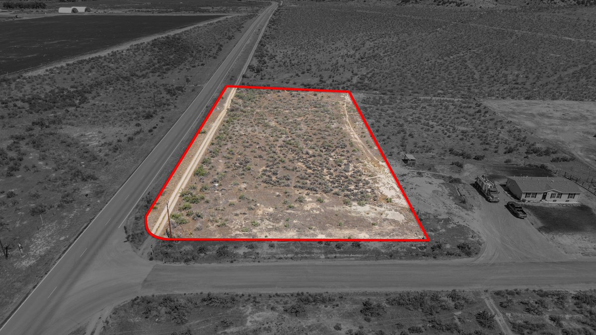 thejoereedteam's tweet photo. 🏡 BUILD YOUR VISION! This level corner lot offers commercial zoning, no HOA, room for animals &amp; paid water and sewer tap fees. Potential residential uses are subject to approval.

📍 2859 Shale Drive Rangely, CO 81648
💲 $74,999
🔗 https://t.co/6KWgWIZuKI https://t.co/0UgoFYqkRp