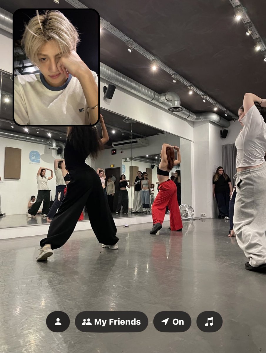 ourzhen's tweet photo. jihoon as a performing arts major in dance student: https://t.co/C40yiqm1DY