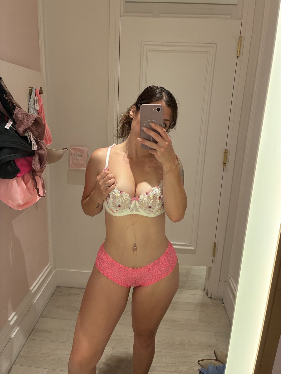 JadeBelleShy's tweet photo. 👋 https://t.co/ceNCI34gcN