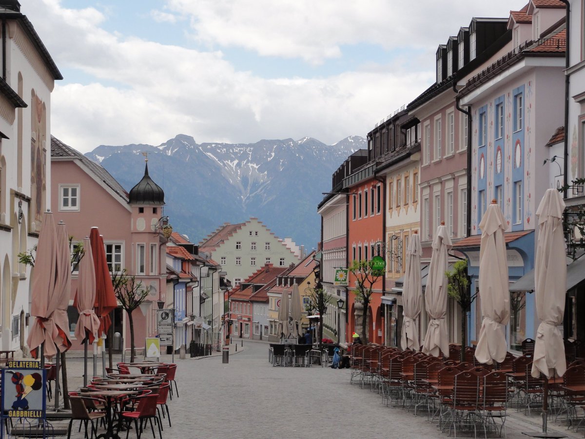 ameeral87's tweet photo. مورناو، بافاريا، ألمانيا  
Murnau, Bavaria, Germany https://t.co/eygLNicUI5