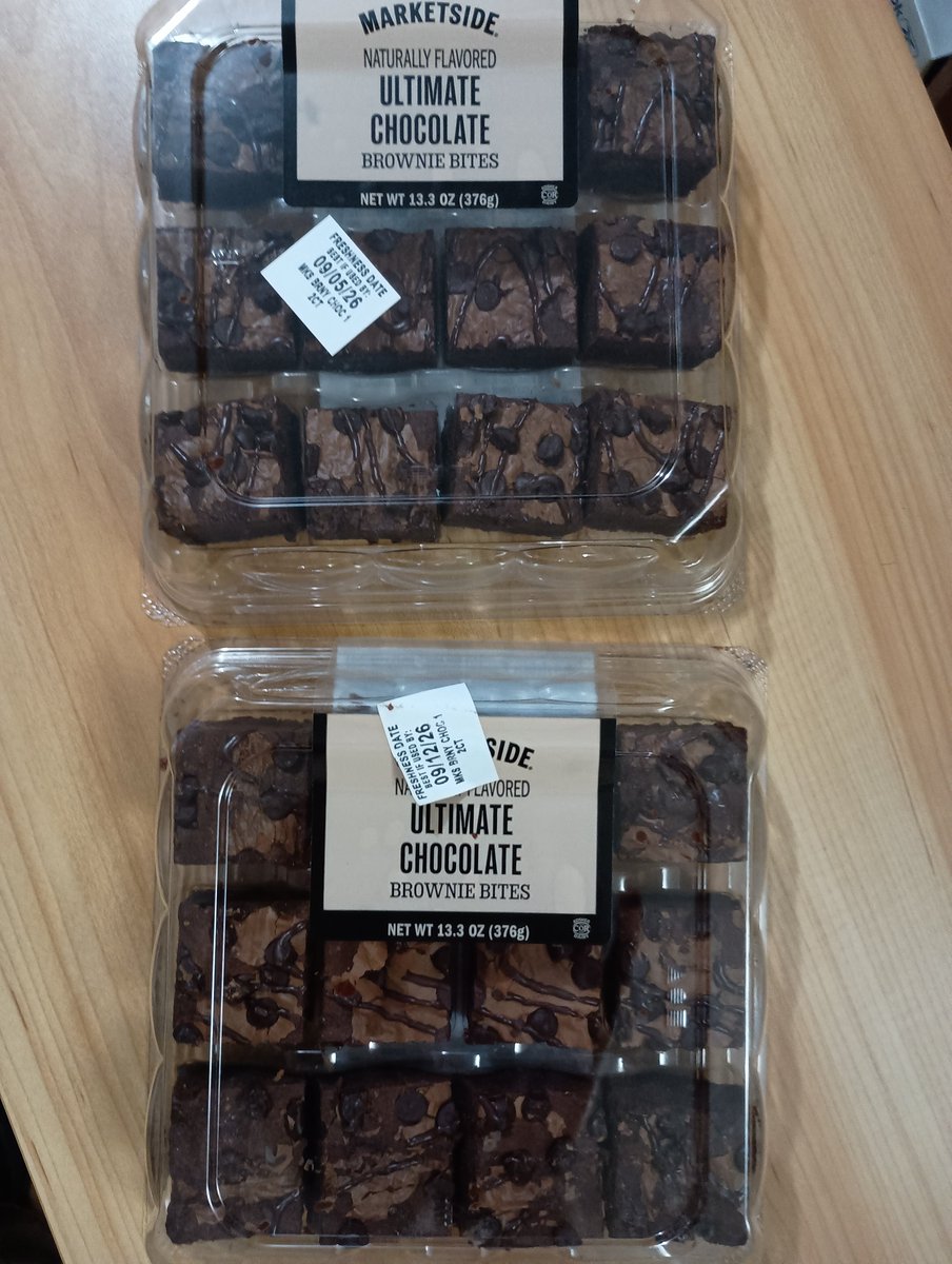 fatsnackvac's tweet photo. bonus daily snack is #marketside #ultimate #chocolate #brownie #bites #snack #snacks #obese #big #fat #man #wk3 https://t.co/qiTofQRjvA