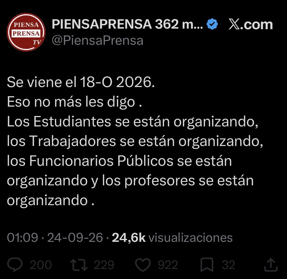 007Artemisa's tweet photo. Les presento al activista de izquierda que dirige PIENSA PRENSA y que odia a @Carabdechile . Por lo visto tiene bastante información y sería interesante invitarlo a tomar un cafecito. 
@martinarrau 

Qué les parece? https://t.co/CL3bfBPYnE