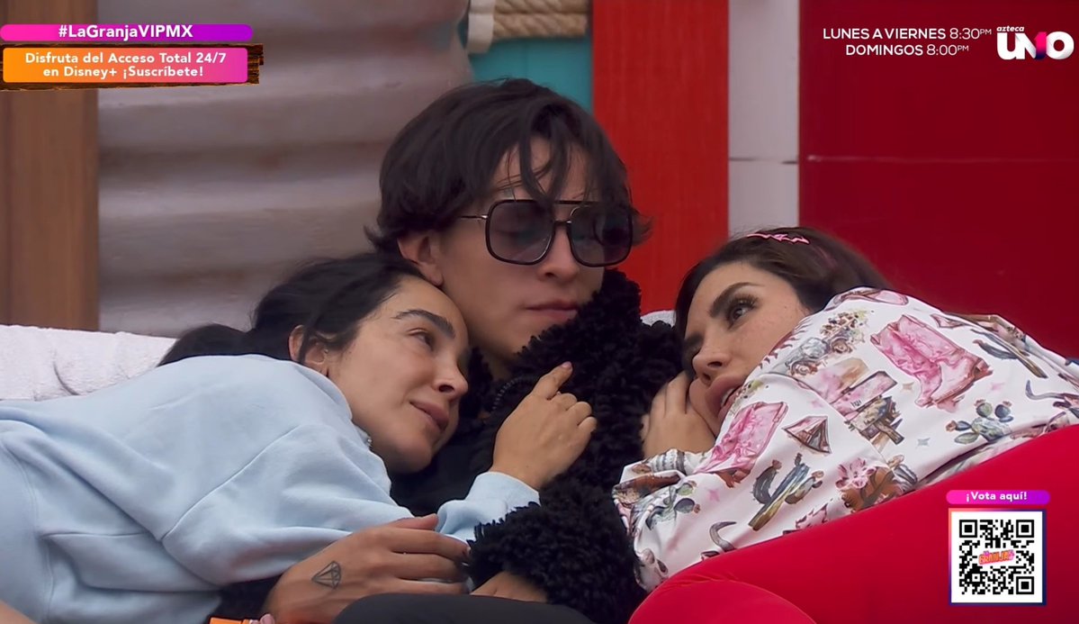 Daleska37364899's tweet photo. Mis 3 migajeras favoritas 🤣🐦🐷🦓
📲 Sigan Votando X MANELYK 👑 💻
#LaGranjaVIPMX #ManelykGB 
#LaGranjaVIPMx #ManelykGonzález https://t.co/wv4I1EN3h4
