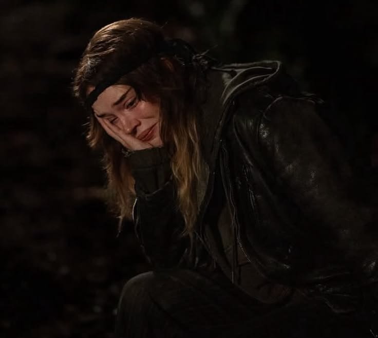 sc7rtorccio's tweet photo. i like my women depressive miserable and about to get their life destroyed https://t.co/00FJOqNnVt
