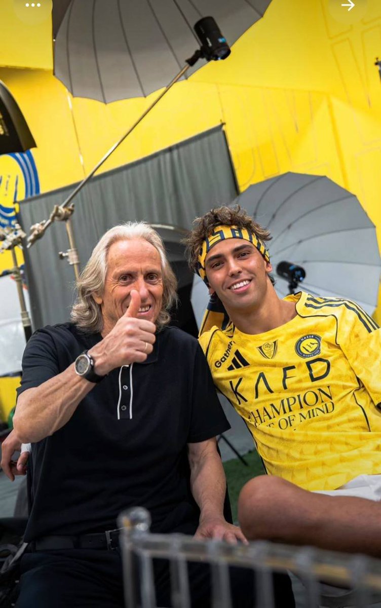 3ksoy8's tweet photo. - جيسوس عن جواو فيليكس :

جواو فيليكس لعب معي الموسم الماضي وأنا أعرفه جيدًا جدًا، لقد لعب بطريقته المعتادة بالطريقة التي يعرفها وبالموهبة التي يمتلكها 💛

#النصر https://t.co/tTLOwrlawP
