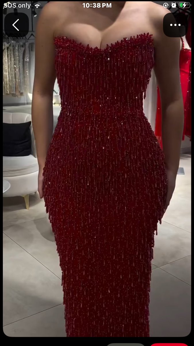 naiacoded's tweet photo. Personally I would like to see Cinna in a red dress like this I think she would look so gorgeous in this type of dress . https://t.co/e9tpZSm54D