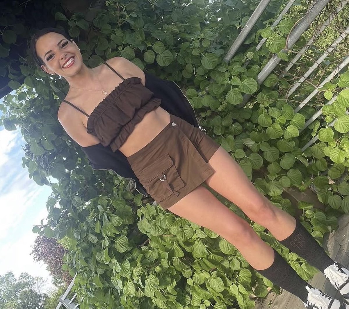 BGElitee's tweet photo. My slutty irl starting doing nude photo shoots.. who wants to cuck me. Dm or comment https://t.co/lviQaRZqJq