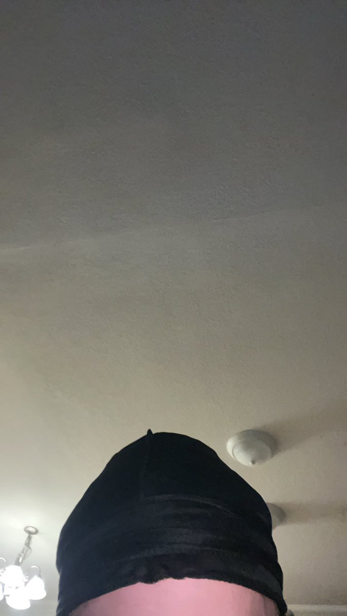 jeffswazyburner's tweet photo. Just threw on a durag for Penix to throw a pick first drive. I still have faith #riseup https://t.co/c92YErjfC7