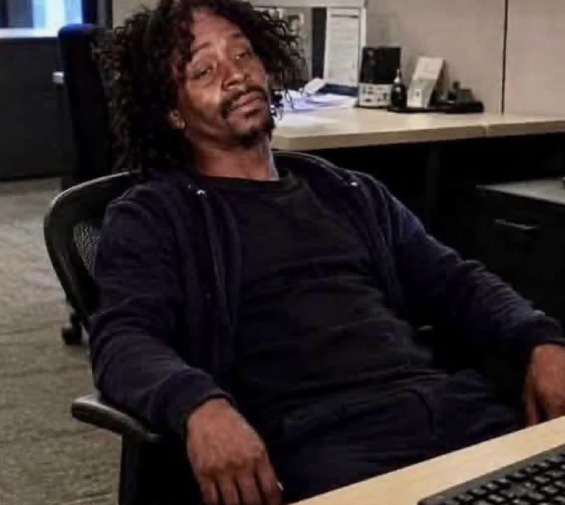 Rustylovequotes's tweet photo. @bitget security departments rn 😭 #bitget #hacked https://t.co/JJYAOt0HdD