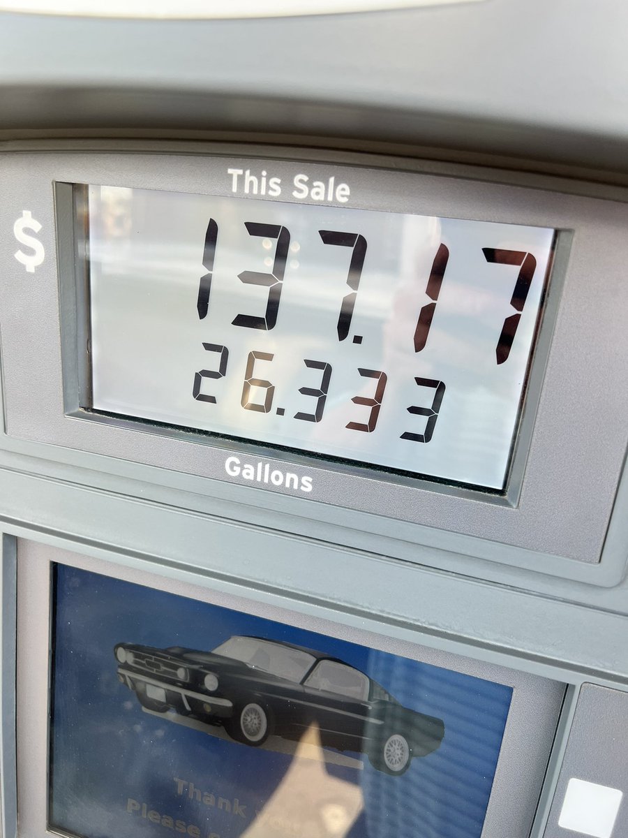 mcsuggafree's tweet photo. #ThanksObama https://t.co/D3OXoSXLml