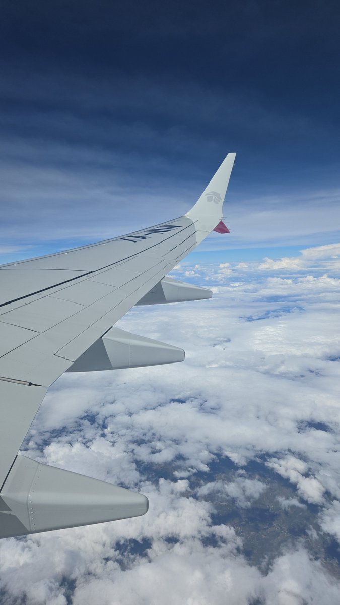 ALXRAMZ's tweet photo. On the flight ... https://t.co/CuLMumCaHW
