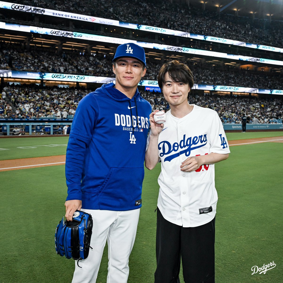 Dodgers's tweet photo. It’s Godzilla Minus Zero Night presented by TOHO! https://t.co/GY7JI72Qek