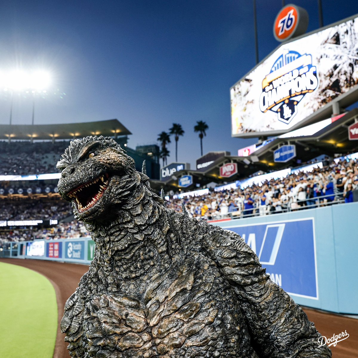 Dodgers's tweet photo. It’s Godzilla Minus Zero Night presented by TOHO! https://t.co/GY7JI72Qek