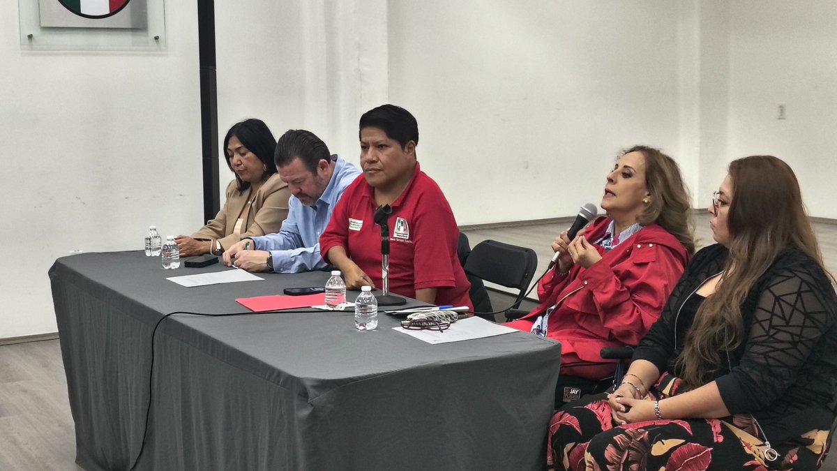 FColosioCDMX's tweet photo. Presentes en el Foro de “Consulta para la Conformación de la Plataforma Electoral 2027-2030 para Personas con Discapacidad”, organizado por la Secretaría de Atención a Personas con Discapacidad del @PRICDMX_. 

Escuchar, participar y proponer también es construir el futuro. 🤝♿️ https://t.co/HxppHEfxET