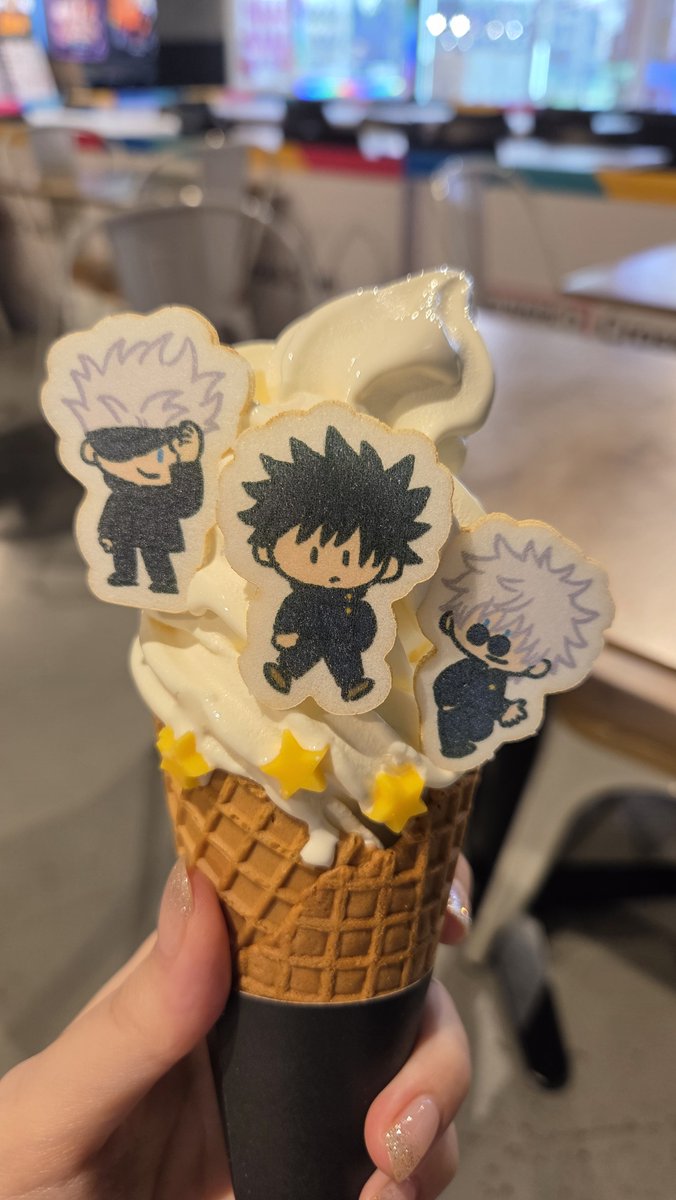 L2_switch's tweet photo. 贅沢！五伏五ソフト🍦✨ https://t.co/nBsFcJOZcF