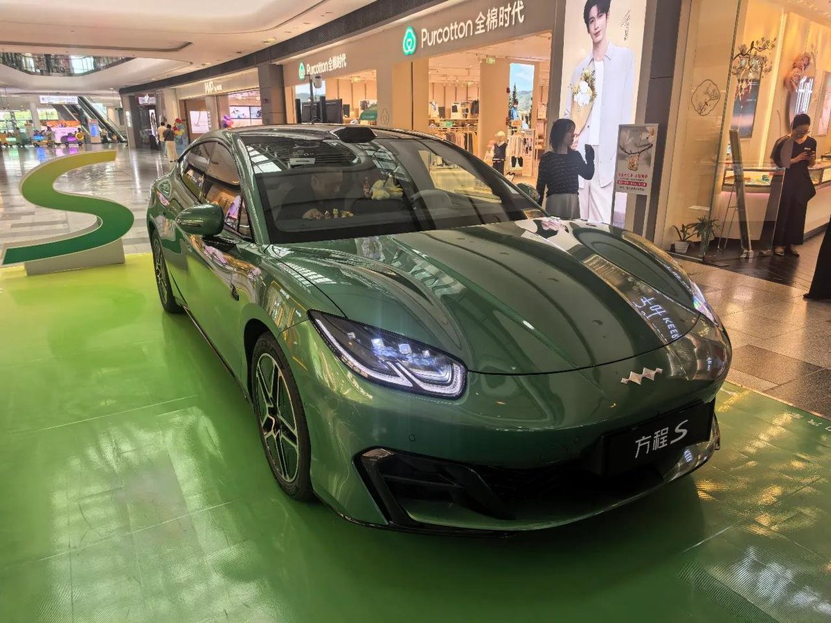HGaobin's tweet photo. Today I went to see a newly released electric vehicle, Guess how much it costs? #BYD #Electricvehicles #car #Electricmotor #powersystem #powerbank https://t.co/2rCUF53y3H
