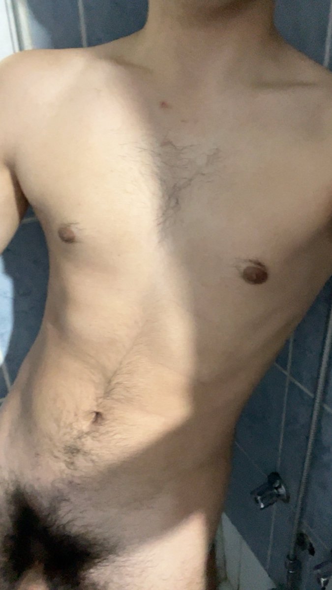 danielcummm's tweet photo. Una duchada y a dormir https://t.co/abh8GufSP4