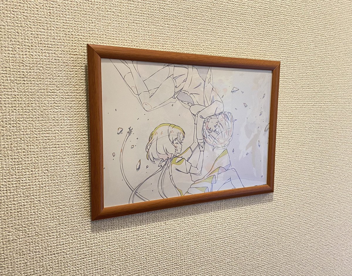 kurotaka_jun504's tweet photo. 廊下に飾ったらいい感じ🤍💙
買ってよかったなぁ…✨️ https://t.co/CNNNKrOsee